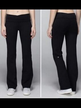 lululemon Athletica Black Bootcut Yoga Pants Size 2